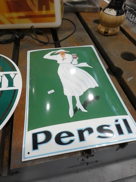 Schild mit Zertifikat !