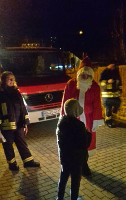 Der Weihnachtsmann war auch da - Temperaturen: Nachts 8,7° minus  / 10:18 5,9° minus / 13:15 2,1° minus  -  26.12.2021 !!! Weihnachts-Sonntagsbilder 2021 !!!