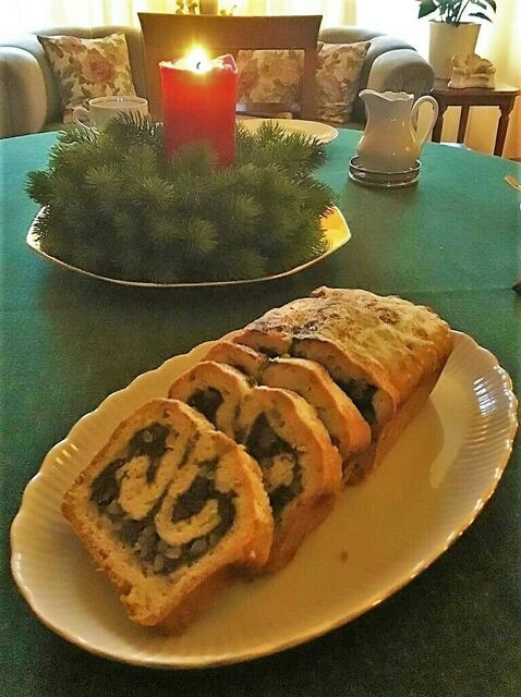 Mohn mußte Weihnachten in Schlesien immer sein..., ich kann ihn immer essen...!!! ;-)))