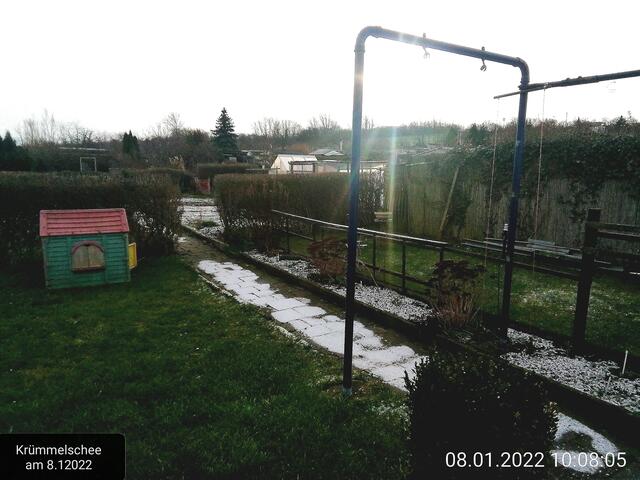 8.1.2022 -Temperaturen: Nachts 1,7° plus  / 10:18 3,9° plus / 13:25 4,1° plus
9.1.2022 !!! Gartenschau - Sonntagsbilder 2021 !!!
Die Temp­eraturen in Nebra steigen heute maximal auf 4 Grad Celsius. In der Nacht wird mit 1°C die Tiefst­temperatur erreicht.
Die Niederschlags­wahrscheinlichkeit beträgt 85% und die Niederschlags­mengen sind mit 3,6 l/m² berechnet.
Zudem liegt die heutige Luft­feuchtigkeit bei 87%. Sonnen­aufgang ist um 07:15 Uhr, Sonnen­untergang um 15:24 Uhr.
Dazwischen lässt sich die Sonne 0, | Foto: MW-FotoNebra