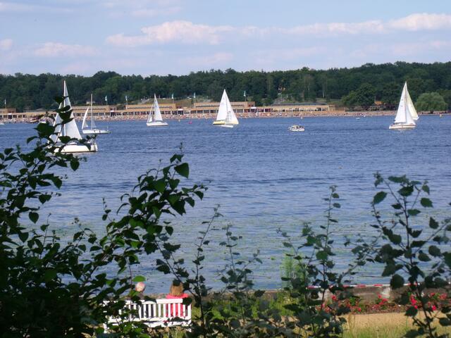 Blick auf den Wannsee, gegenüber liegt das Strandbad