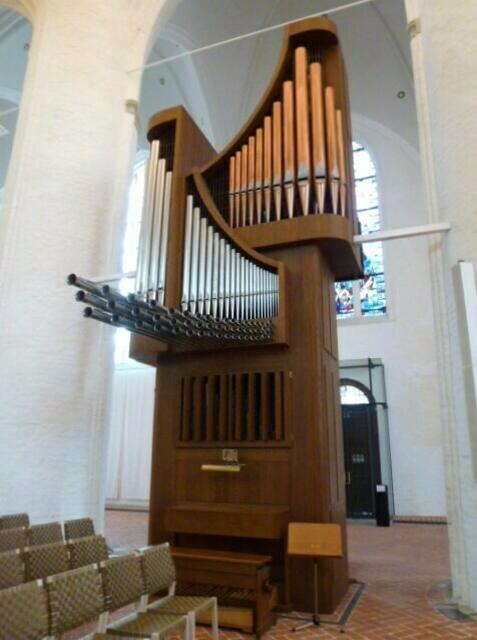 Chororgel mit Fanfaren