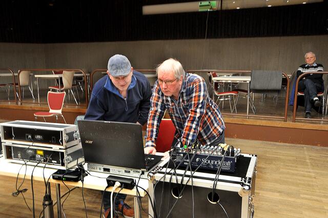 Proben für das neue Theaterstück im Freizeitheim Döhren