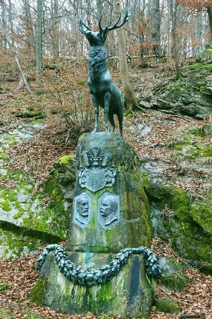 das 1911 errichtete Familiendenkmal der Stolberger Fürsten, das Hirschdenkmal