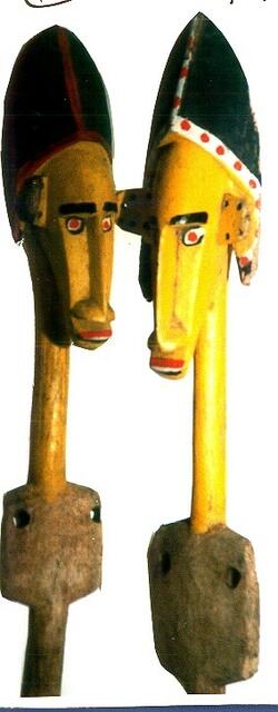 lebensgroße Stabfiguren der Bozo-fischer aus Mali