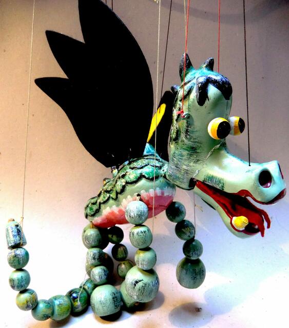der Drache der Pellham-puppets