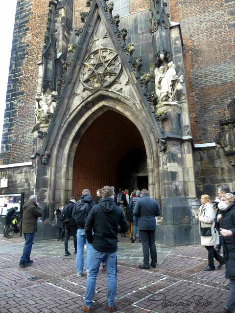Hauptingang der Marktkirche