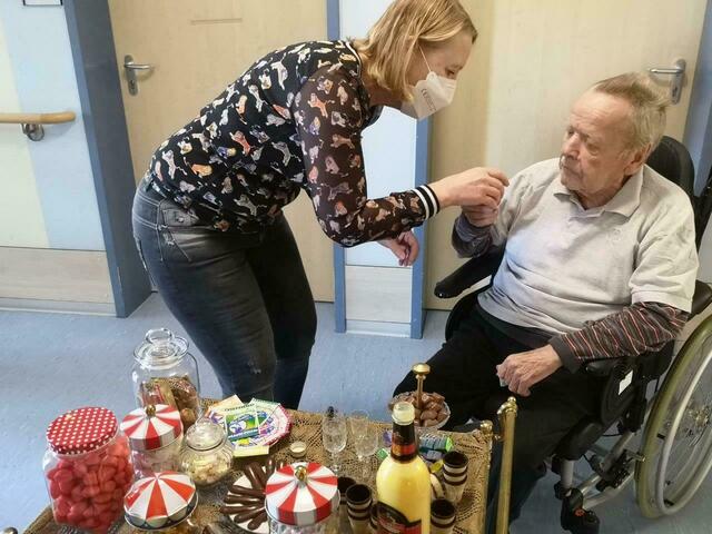 „Schlaraffenland-Wagen“ unterwegs