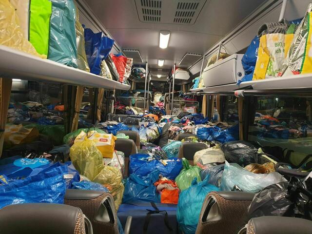 Sachspenden Ukrainehilfe im Bus | Foto: Schörnig