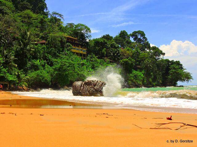 Nang Thong Beach