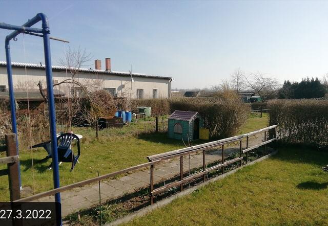 27.3.2022 !!! Gartenschau - Sonntagsbilder 2022 !!!  Temperaturen: Nachts 11,4° plus / 10:09 14,7° plus / 13:16 16,8° plus
Es ist noch fast kein Unterschied zusehen,
nur das Unkraut wächst und es gab viel Nachtfrost in dieser Woche bis minus 2,1 Grad , in der Sonne waren es dann gestern 24,8 Grad, heute ist fast windstill ,der Taupunkt lag heute bei 7 Grad plus ! | Foto: MW-FotoNebra