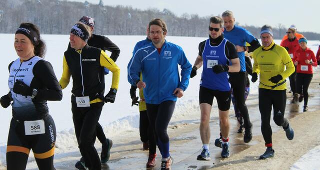 Tobias Steige und Tobias Anton im Feld mittendrin