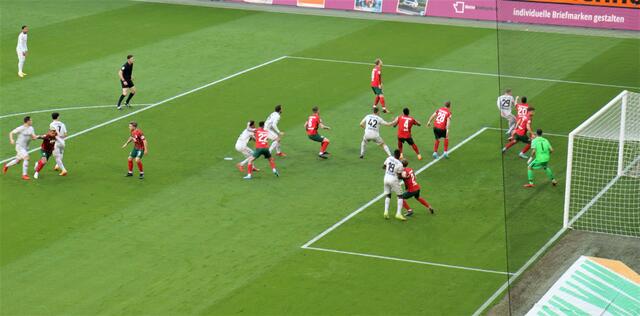 Die Fuggerstädter Kanutinnen und Kanuten sagen herzlichst Dankeschön für die Freikarten des FC Augsburg beim Spiel gegen den 1. FSV Mainz 05