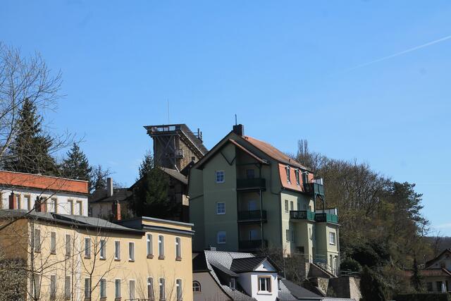 Da oben hinten ist das Gradierwerk.