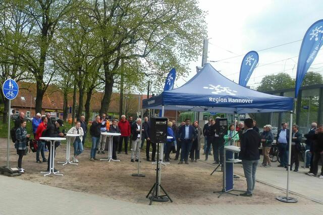 Viele sind gekommen.