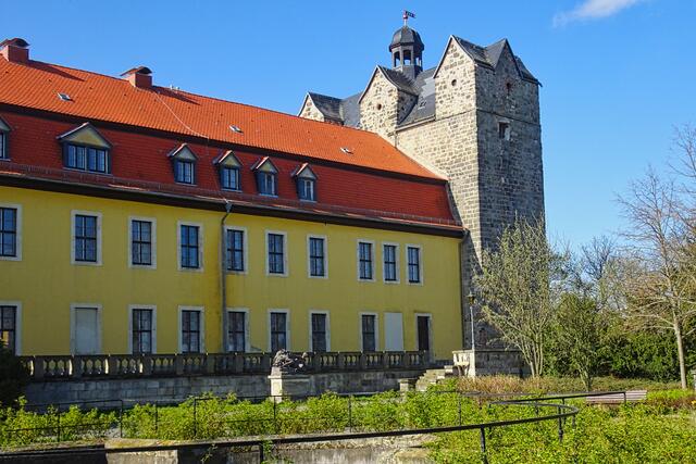 der Südflügel des Schlosses mit Westriegel des ehem. Klosters