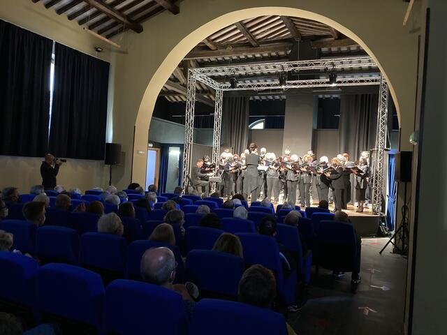 Chorkonzert des Coro Polifonico di Bracciano zur Feier des 10-jährigen Jubiläums.