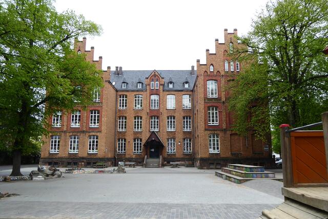 Die Otto-Ubbelohde-Schule.