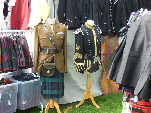 Neue Uniform gefällig?