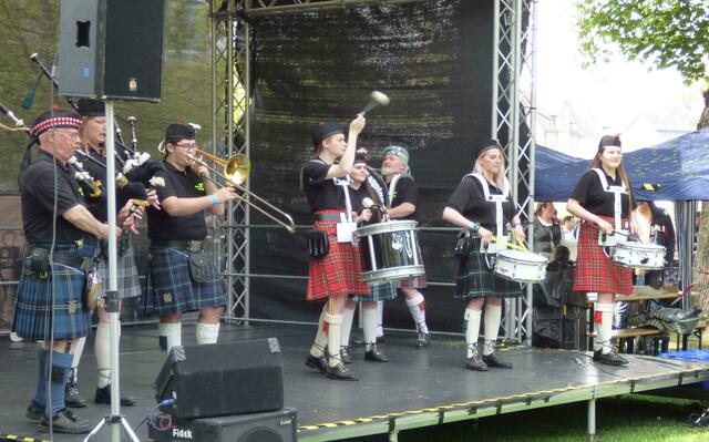 Happy German Bagpipers JADE immer gerne gehört.  See you next year in Peine.