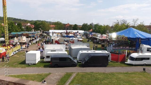 Zum Fliederfest ist Rummel
