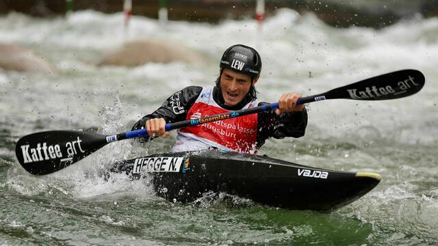 Ob Leistungsklasse oder Junioren - die Kanutinnen und Kanuten kämpften auf dem Olympiakanal um die besten Platzierungen! Foto von Michael Lehner erstellt.