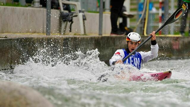 Ob Leistungsklasse oder Junioren - die Kanutinnen und Kanuten kämpften auf dem Olympiakanal um die besten Platzierungen! Foto von Michael Lehner erstellt.