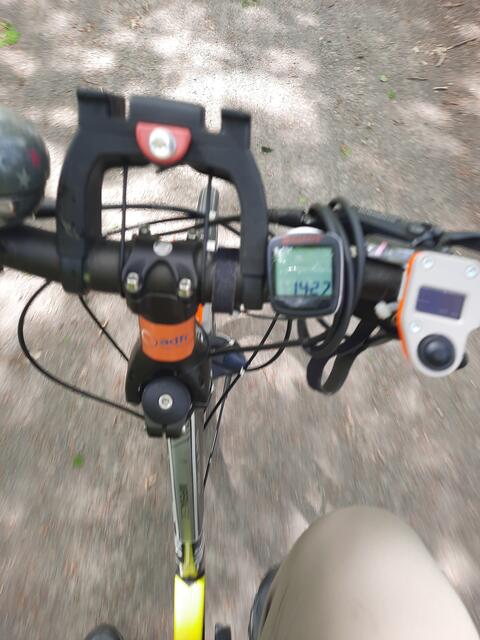 Direkt zur Abstandsmessung mit dem OpenBikeSensor OBS: https://adfc-langenhagen.chayns.net/rad-mass-15