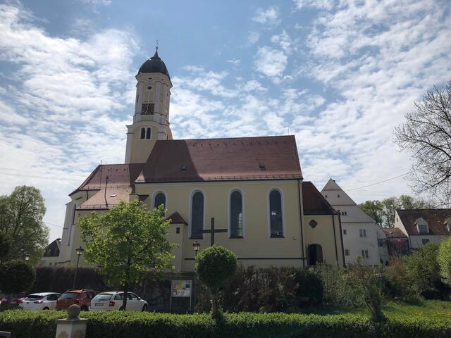 Noch einmal die Pfarrkirche St.Martin  - ein Juwelstück aus der Barockzeit - in Batzenhofen. Ein Besuch lohnt sich.