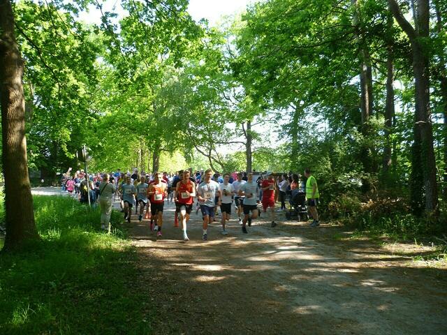 Sekunden nach dem Start der Teilnehmer der 5er-Distanz.