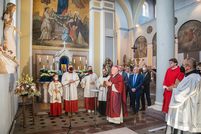 Weihe der Figur der hl. Corona in der Friedberger Stadtpfarrkirche St. Jakob
