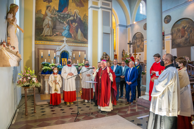 Weihe der Figur der hl. Corona in der Friedberger Stadtpfarrkirche St. Jakob