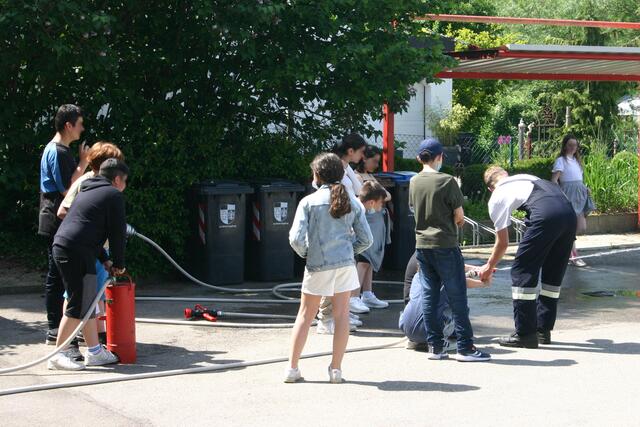Der eine spritzt, der andere pumpt. So geht Teamarbeit.