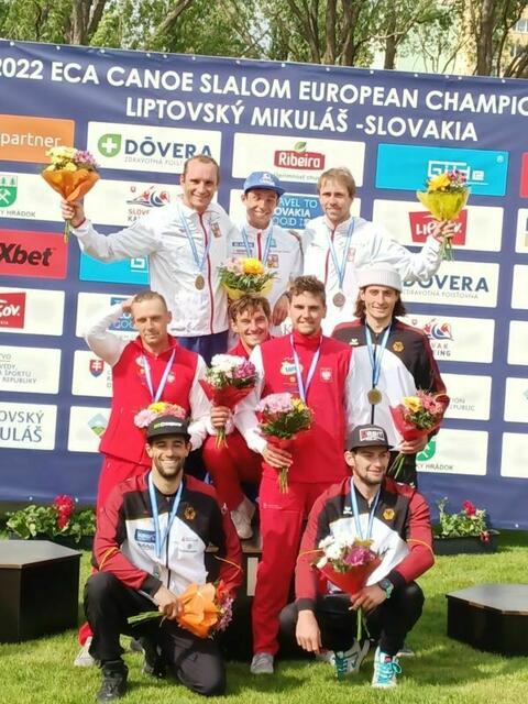 Gold,Silber und Bronze Medaillengewinner auf dem Podest | Foto: Horst Woppowa