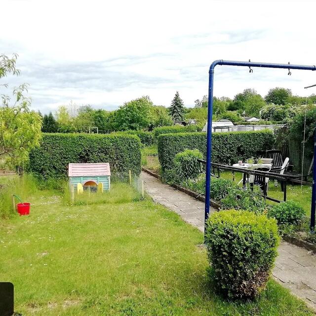 29.5.2022 !!! Gartenschau - Sonntagsbilder 2022 !!! Temperaturen: Nachts 5,7° / 13:29 12,7° plus / 13:24 15,8° plus Das Unkraut wächst und es gab viel Sonne und trübes Wetter in dieser Woche, in der Sonne waren es dann gestern 18,6 Grad, heute ist es stürmisch. | Foto: MW-FotoNebra