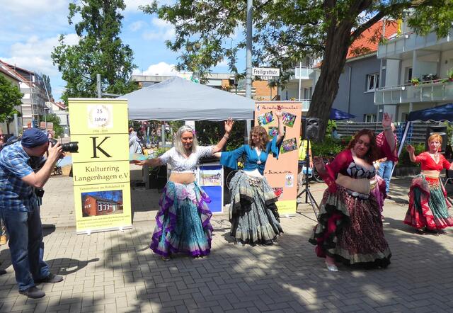 Es gab viele Fotografen.