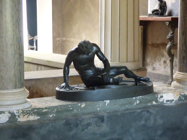 Und noch eine kleine Statue