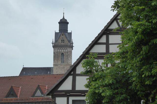 Der Turm der Kilianskirche.