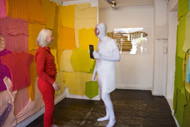 PLEASE BE . ME, Michaela Hanemann, J3FM, "Über_Leben", Gela Straube, 2022