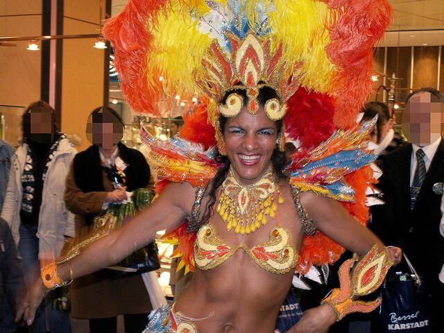 Samba-Tänzerinnen bei "Hannover exotisch"