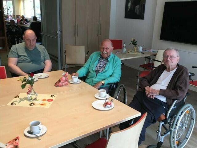 Mutter- und Vatertag Feier