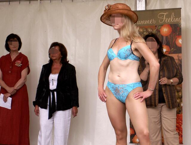 Modenschau auf der Bühne