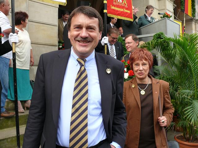 SPD-Oppositionsführer Wolfgang Jüttner und Landtagsabgeordnete Sigrid Leuchner.