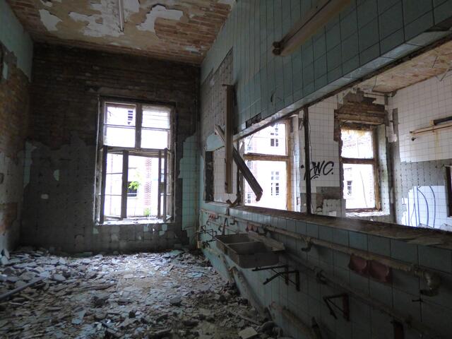 Waschräume vor dem OP-Saal