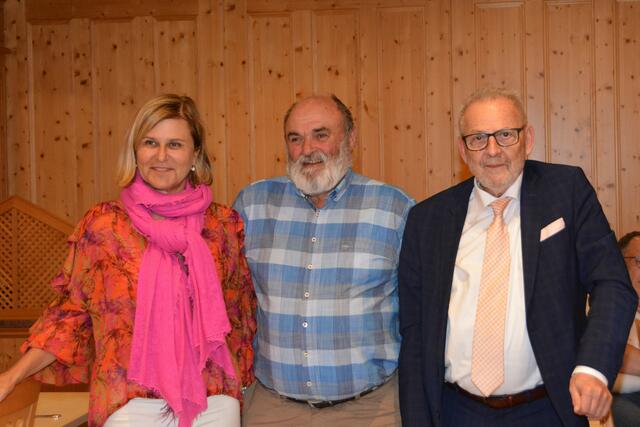 Simone Strohmayr (MdL), Sepp Bichler und Bürgermeister Klaus Habermann (von links nach rechts)