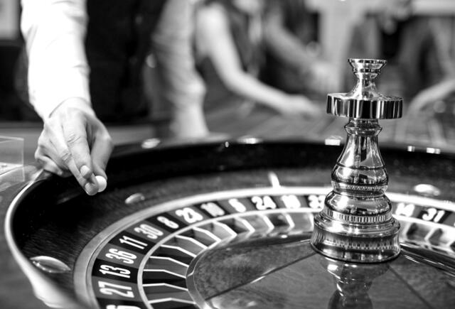 Amadeus 1 Punkt - Croupier
