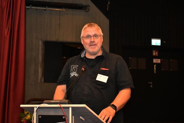 Heimleiter Jörg Kölling berichtete über die Arbeit seines Freizeitheim-Teams.