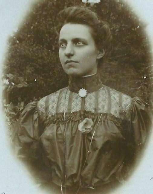 Margarete Wiese, bildhübsch