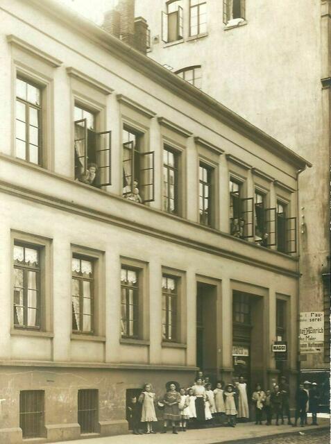 Rautenstraße 4 (links), um 1910
