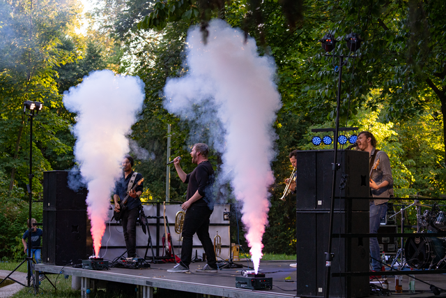 Rockmesse im Stadtgarten Friedberg/Bayern - Skile rockt das Publikum
